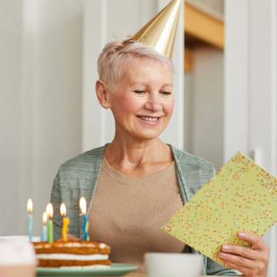 Thoughtful and Heartwarming Birthday Card Ideas for Mom